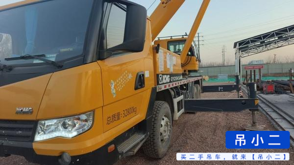 شراء رافعة XCMG QY25K5C مستعملة / 2