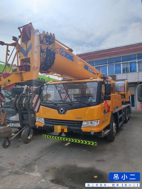 Comprar XCMG QY25K5C Usado Grúa
