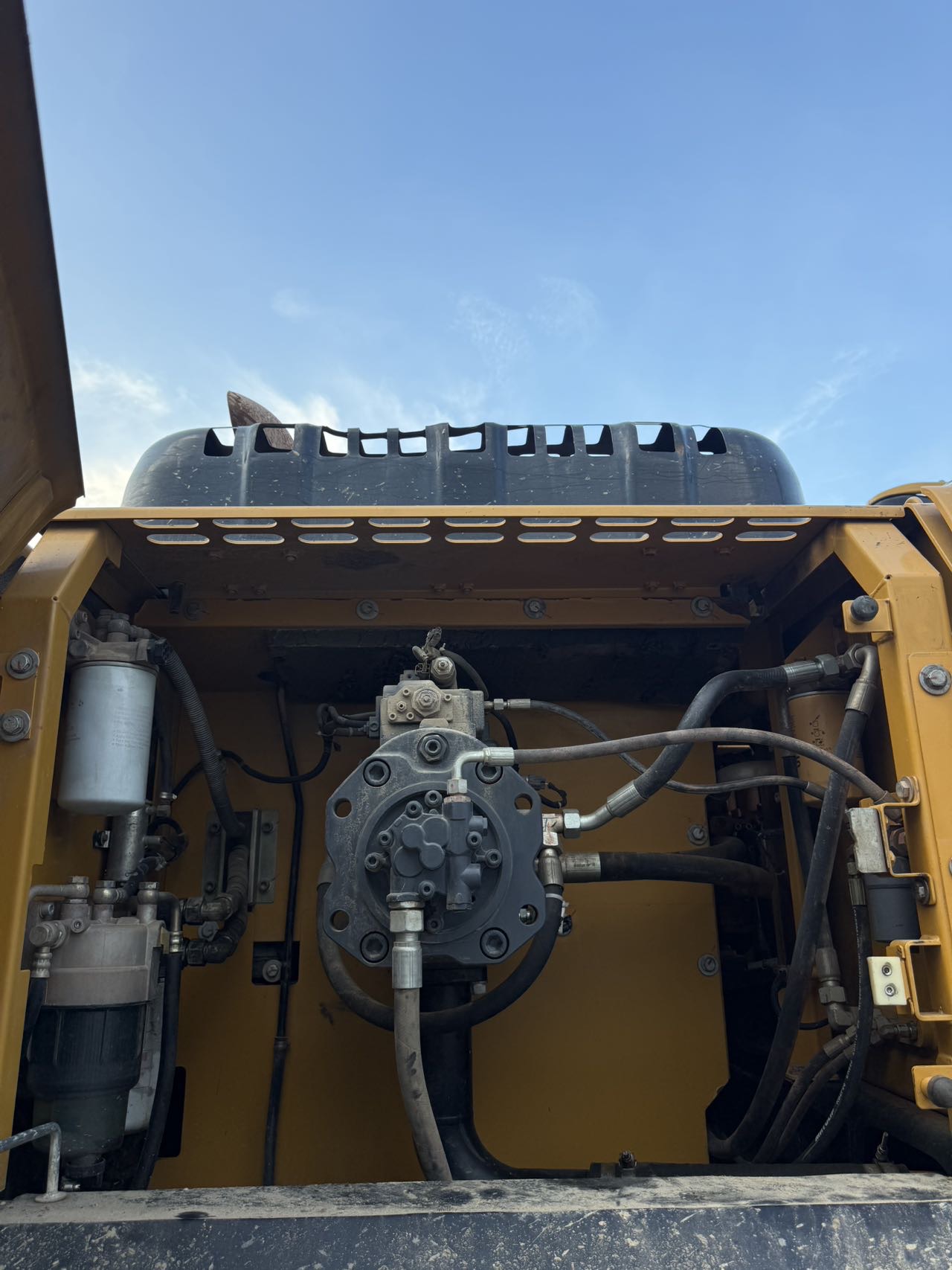 Buy Sany SY305H-10 Used Excavator / 5 Buy Sany SY305H-10 Used Excavator / 5