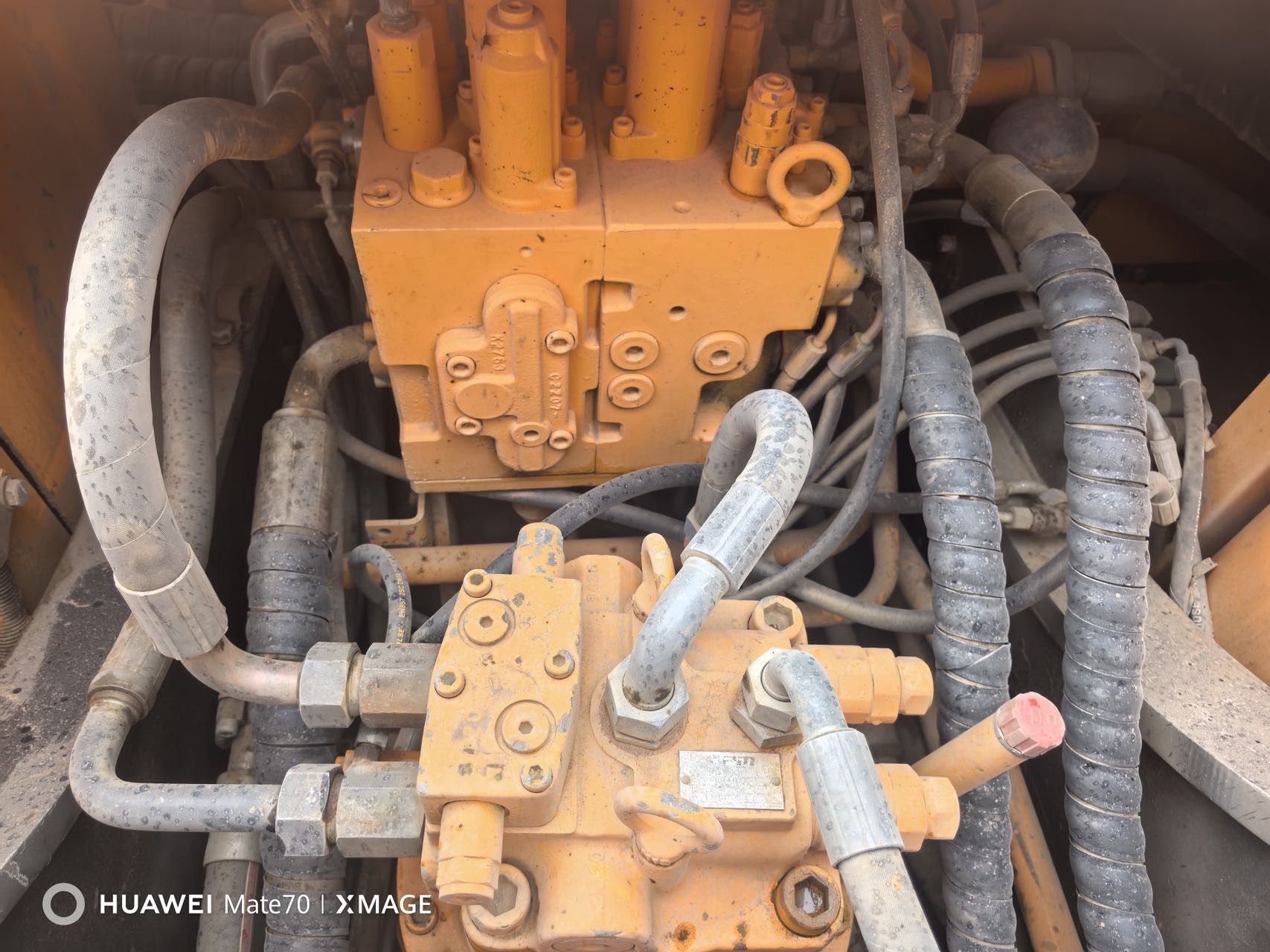 Buy Sany 215C-9 Used Excavator / 6 Buy Sany 215C-9 Used Excavator / 6