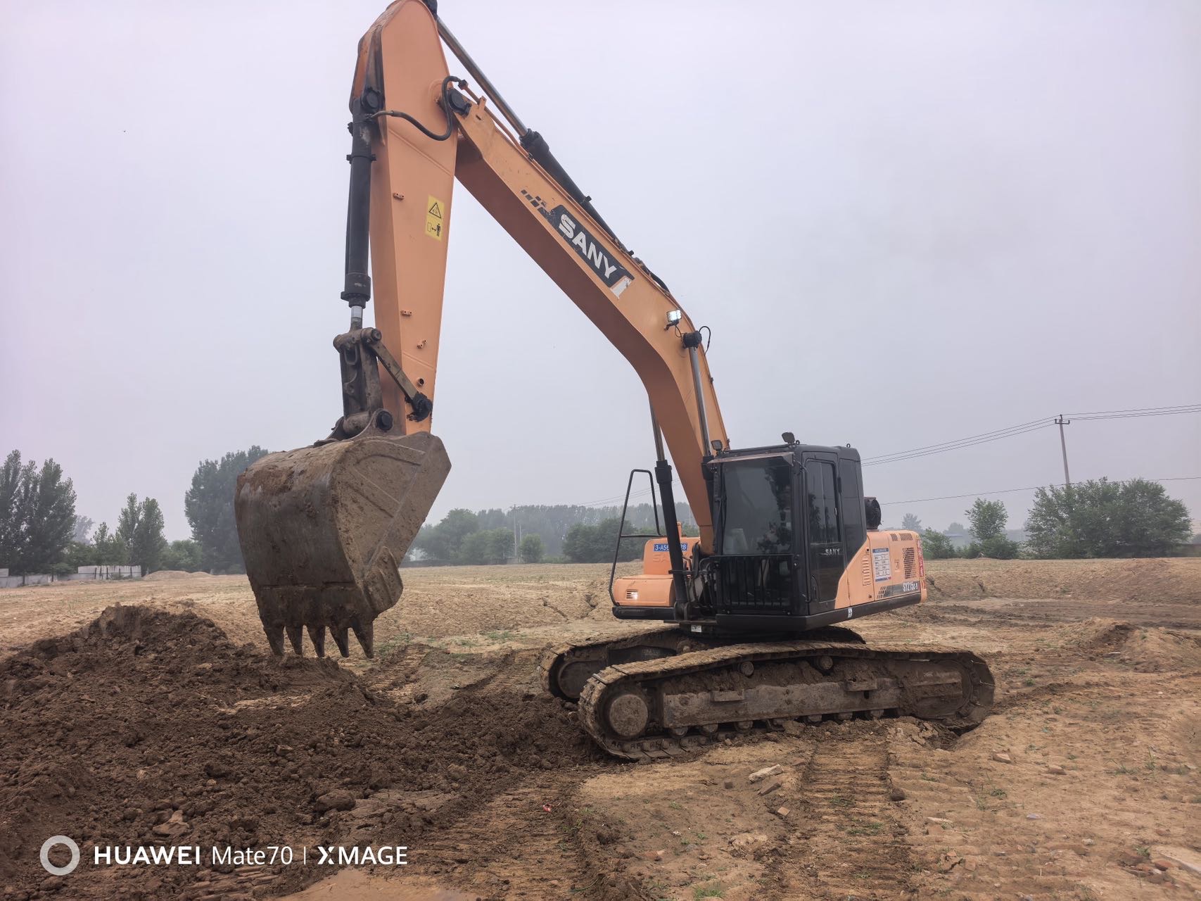 Buy Sany 215C-9 Used Excavator / 3 Buy Sany 215C-9 Used Excavator / 3
