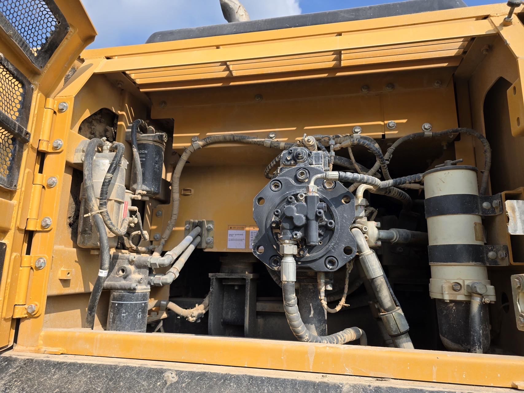 Buy Sany SY365H Used Excavator / 14 Buy Sany SY365H Used Excavator / 14