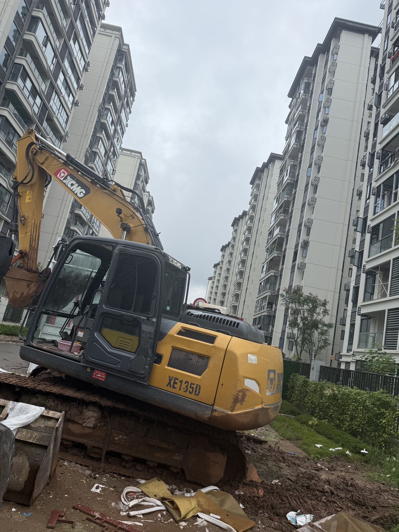 Buy XCMG XE380DK MAX Used Excavator / 5 Buy XCMG XE380DK MAX Used Excavator / 5