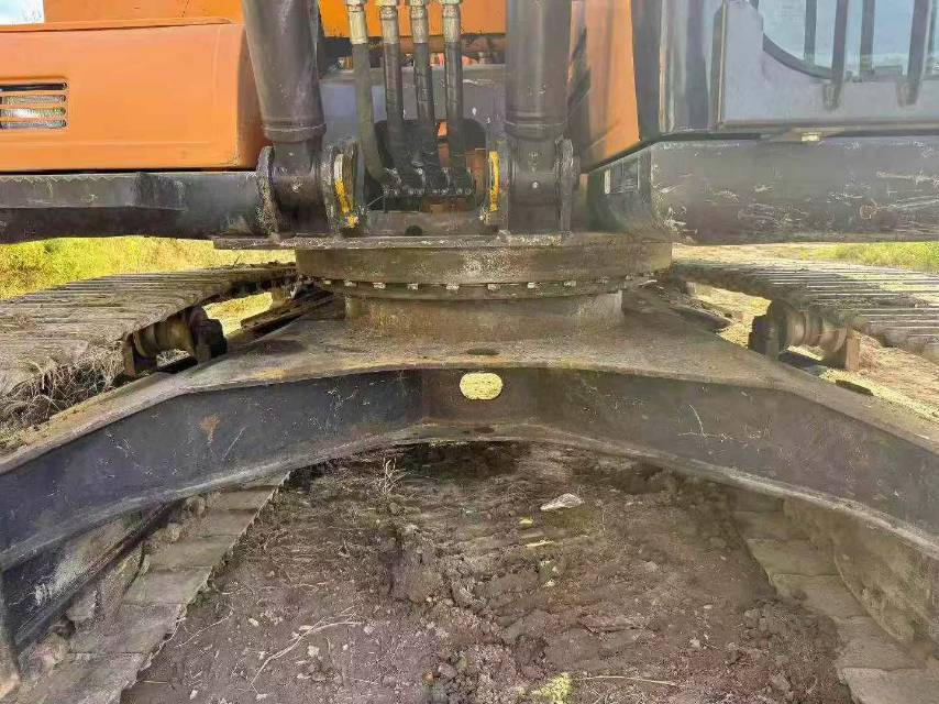 Buy Sany SY135C Used Excavator / 5 Buy Sany SY135C Used Excavator / 5