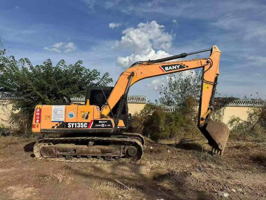 Buy Sany SY135C Used Excavator / 2 Buy Sany SY135C Used Excavator / 2
