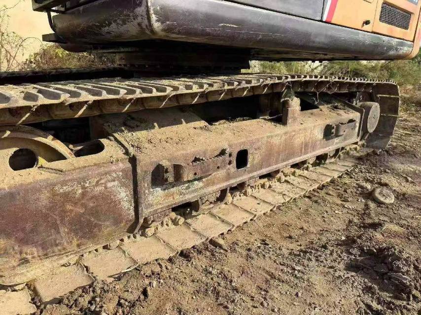 Buy Sany SY135C Used Excavator / 3 Buy Sany SY135C Used Excavator / 3