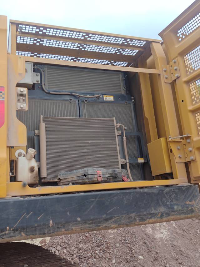 Buy Sany SY245H-S Used Excavator / 6 Buy Sany SY245H-S Used Excavator / 6
