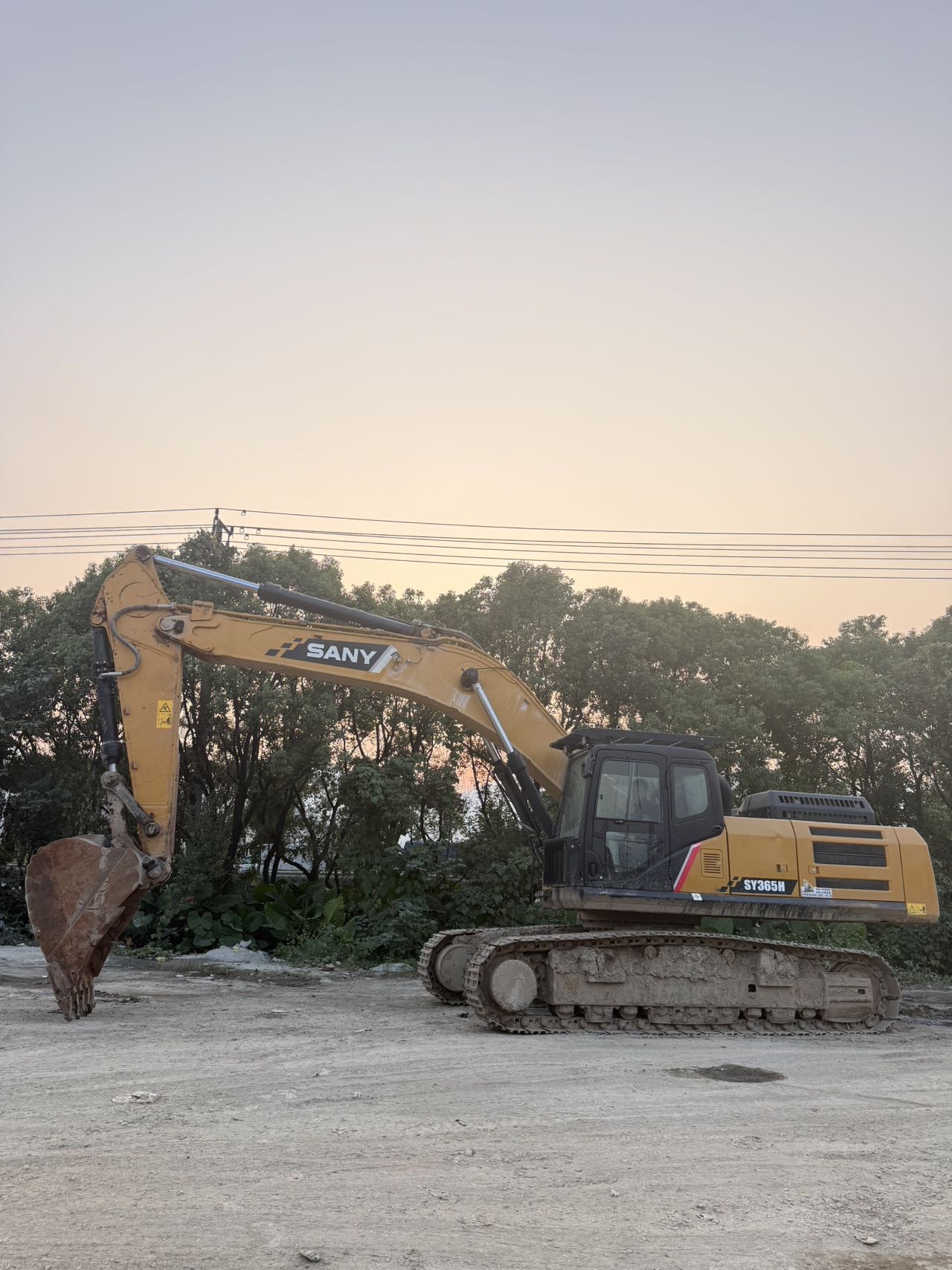 Buy Sany 365LC-8 Used Excavator / 2 Buy Sany 365LC-8 Used Excavator / 2