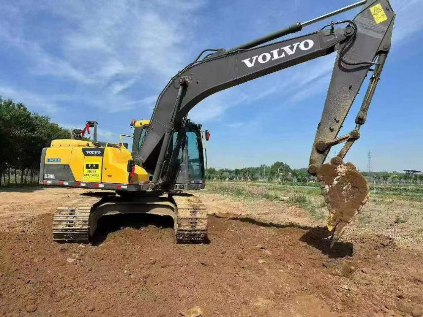 Buy Volvo 70 Used Excavator / 3