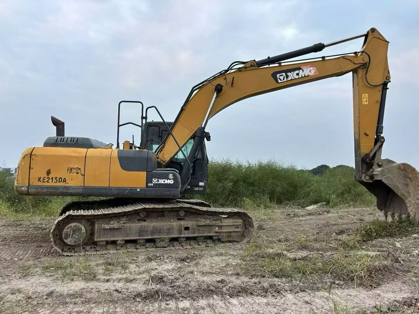 Buy XCMG Used Excavator / 2 Buy XCMG Used Excavator / 2
