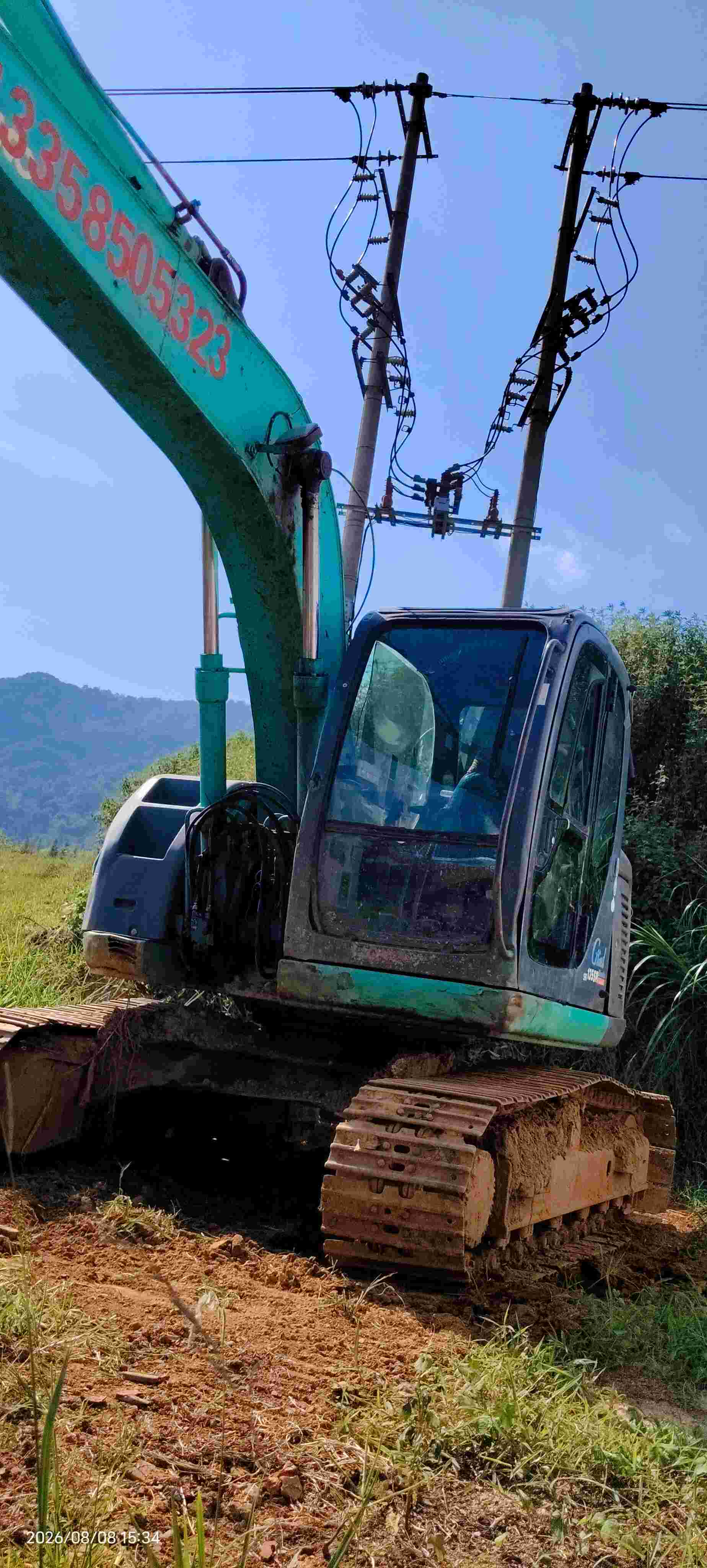 Buy Kobelco 135SR Used Excavator / 3 Buy Kobelco 135SR Used Excavator / 3