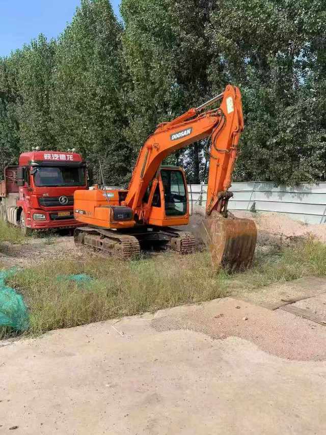 Buy Hitachi ZX120 Used Excavator / 4 Buy Hitachi ZX120 Used Excavator / 4