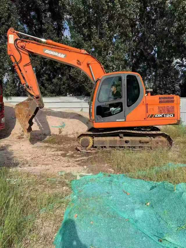 Buy Hitachi ZX120 Used Excavator / 2 Buy Hitachi ZX120 Used Excavator / 2