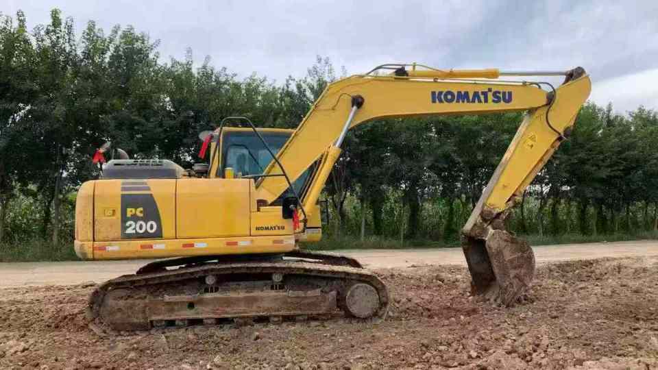 Buy Komatsu PC160LC-8 Used Excavator / 4 Buy Komatsu PC160LC-8 Used Excavator / 4