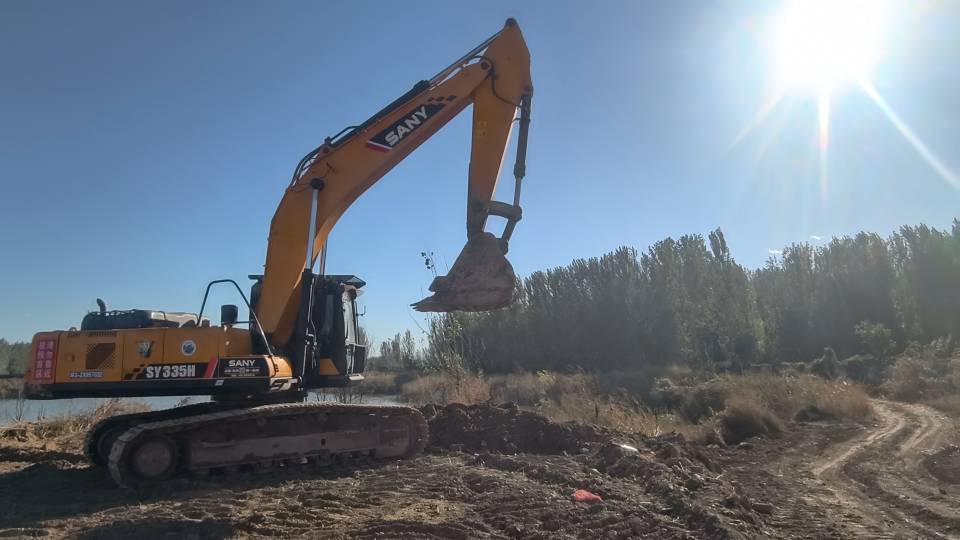 Buy Sany SY335H Used Excavator / 5 Buy Sany SY335H Used Excavator / 5