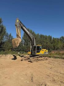 Buy Volvo 290BLC Used Excavator / 3 Buy Volvo 290BLC Used Excavator / 3