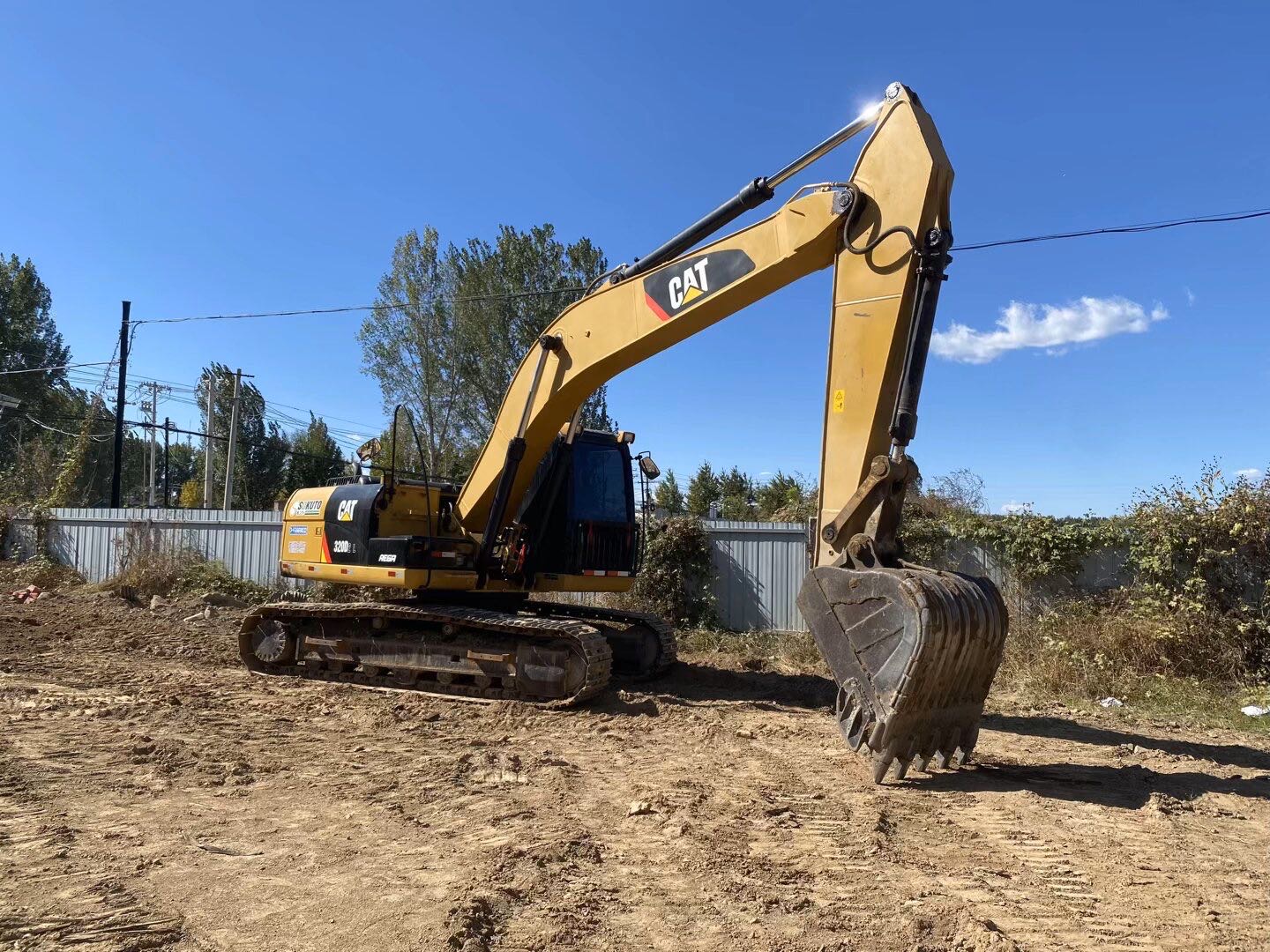 Buy Caterpillar 320C Used Excavator / 4