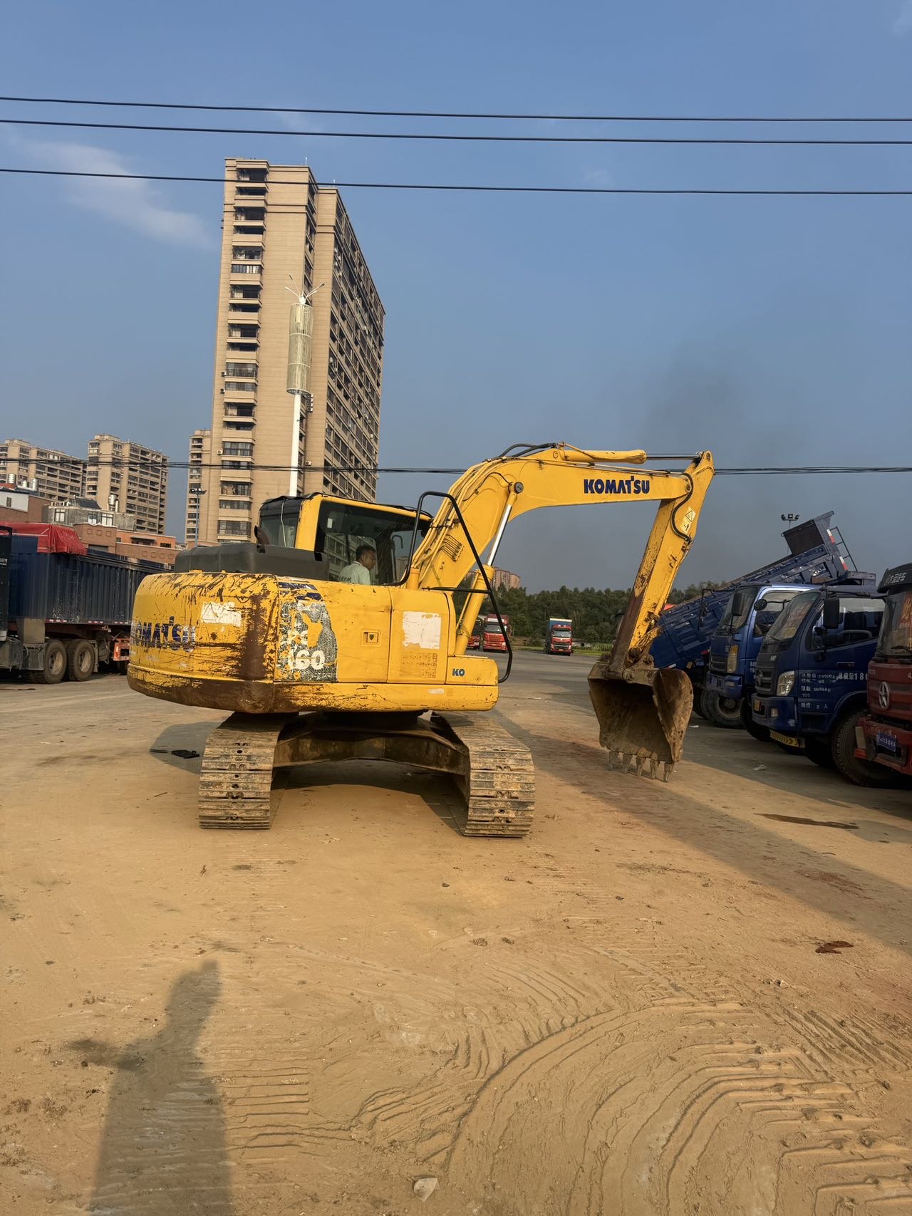 Buy Komatsu PC130-7 Used Excavator / 4