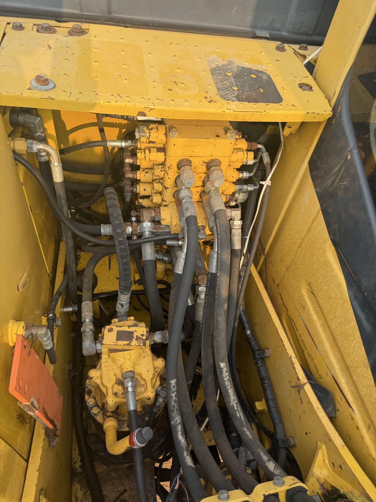 Buy Komatsu PC130-7 Used Excavator / 7