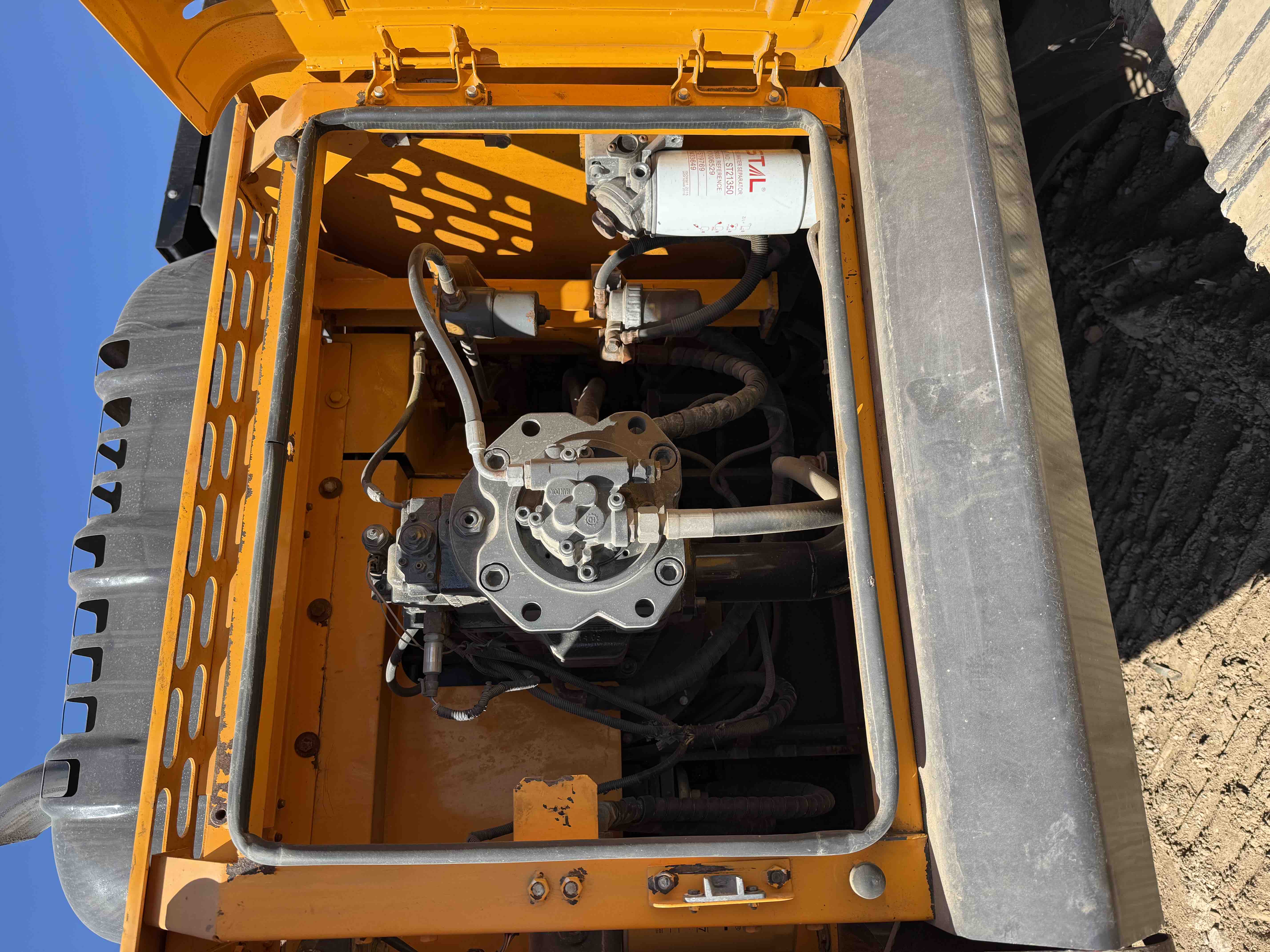 Buy Sany 335C-8 Used Excavator / 5 Buy Sany 335C-8 Used Excavator / 5