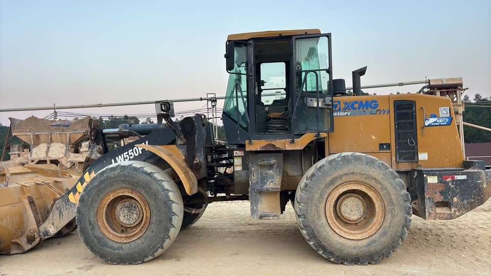 Buy XCMG LW550FV Used Loader / 8 Buy XCMG LW550FV Used Loader / 8