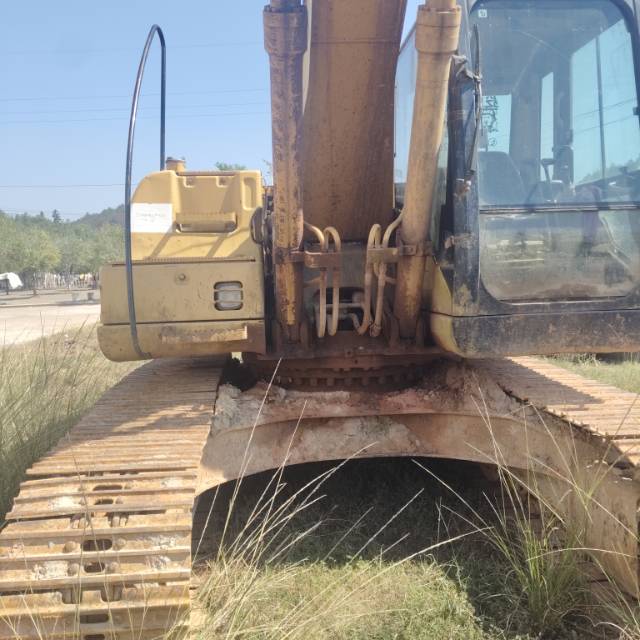 Buy Caterpillar 320C Used Excavator / 3 Buy Caterpillar 320C Used Excavator / 3