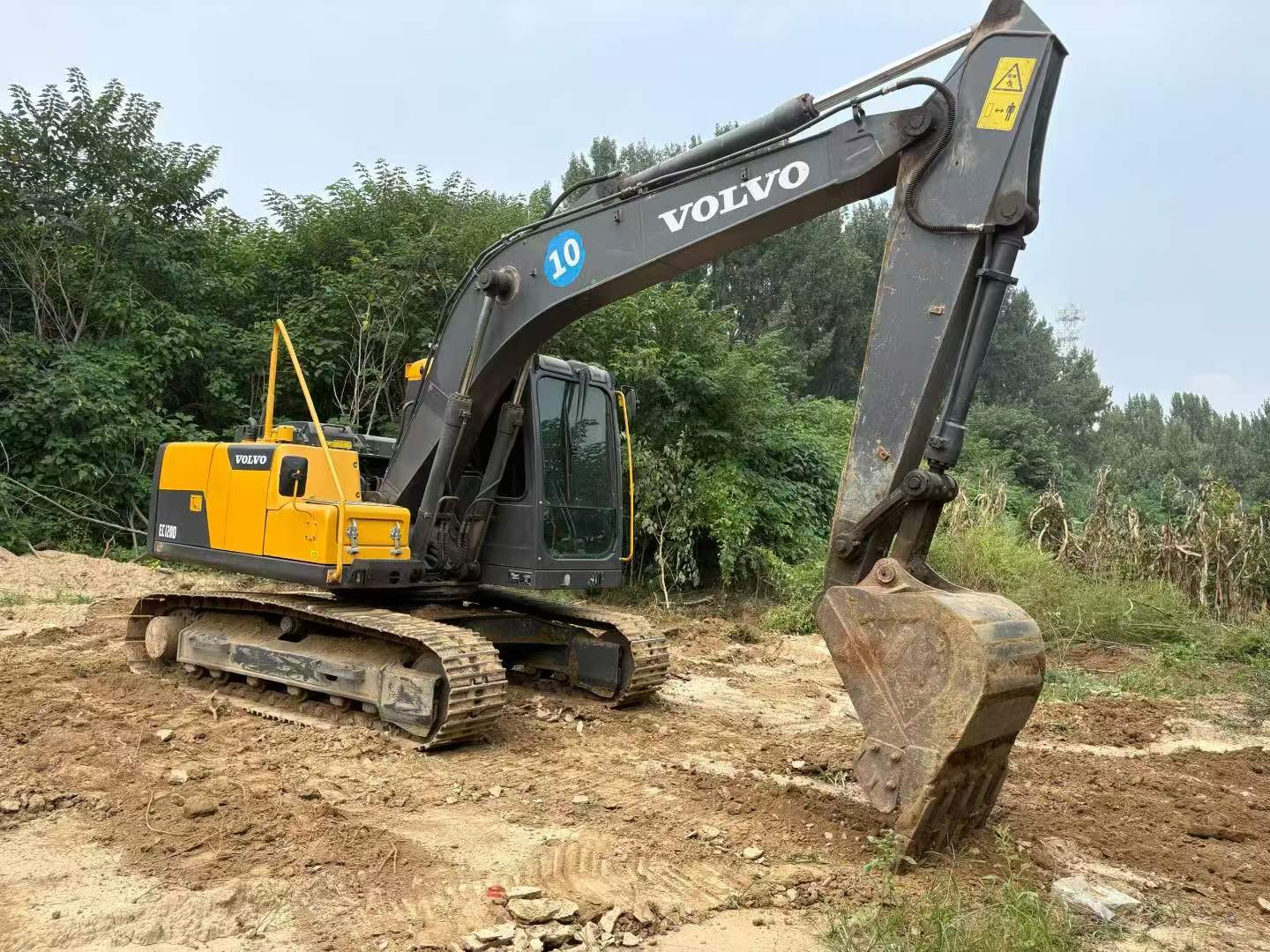 Buy Volvo 120D Used Excavator / 2 Buy Volvo 120D Used Excavator / 2