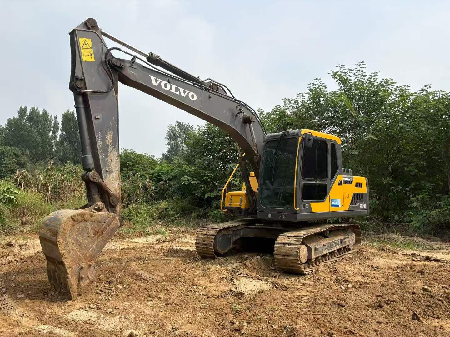 Buy Volvo 120D Used Excavator / 1