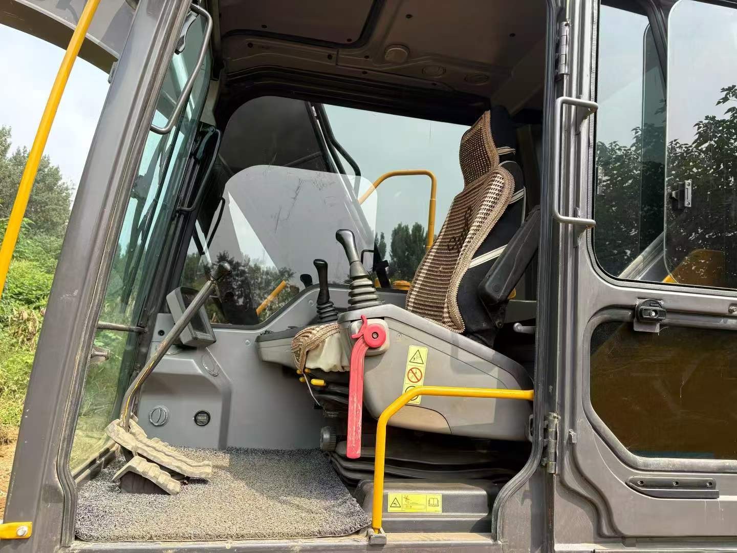 Buy Volvo 120D Used Excavator / 6 Buy Volvo 120D Used Excavator / 6
