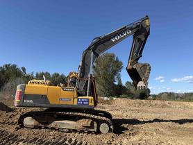 Buy Volvo 240BLC Used Excavator / 3 Buy Volvo 240BLC Used Excavator / 3