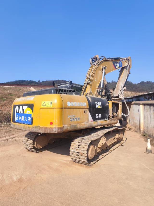 Buy Caterpillar 324D Used Excavator / 2 Buy Caterpillar 324D Used Excavator / 2