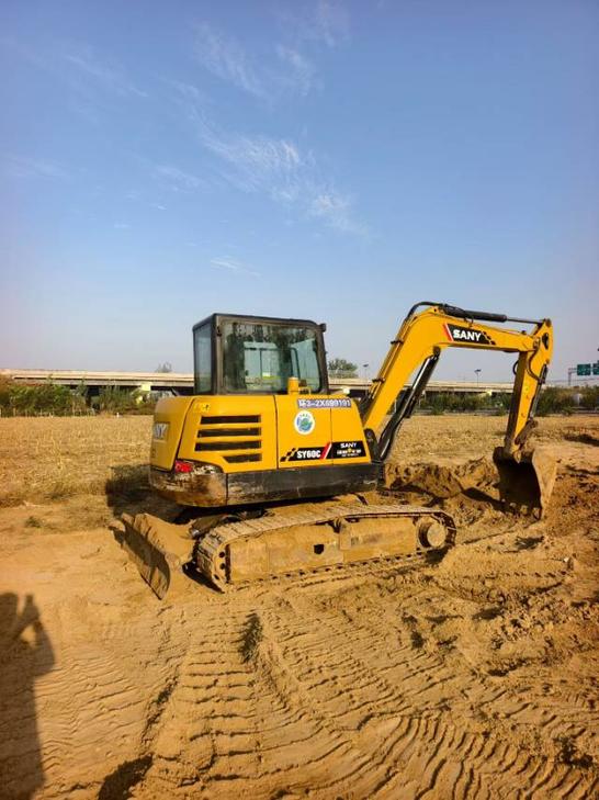 Buy Sany SY60C Used Excavator / 1