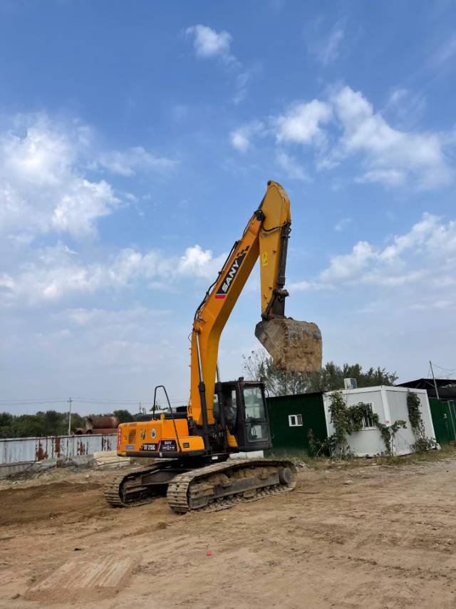 Buy Sany 215C-9 Used Excavator / 2