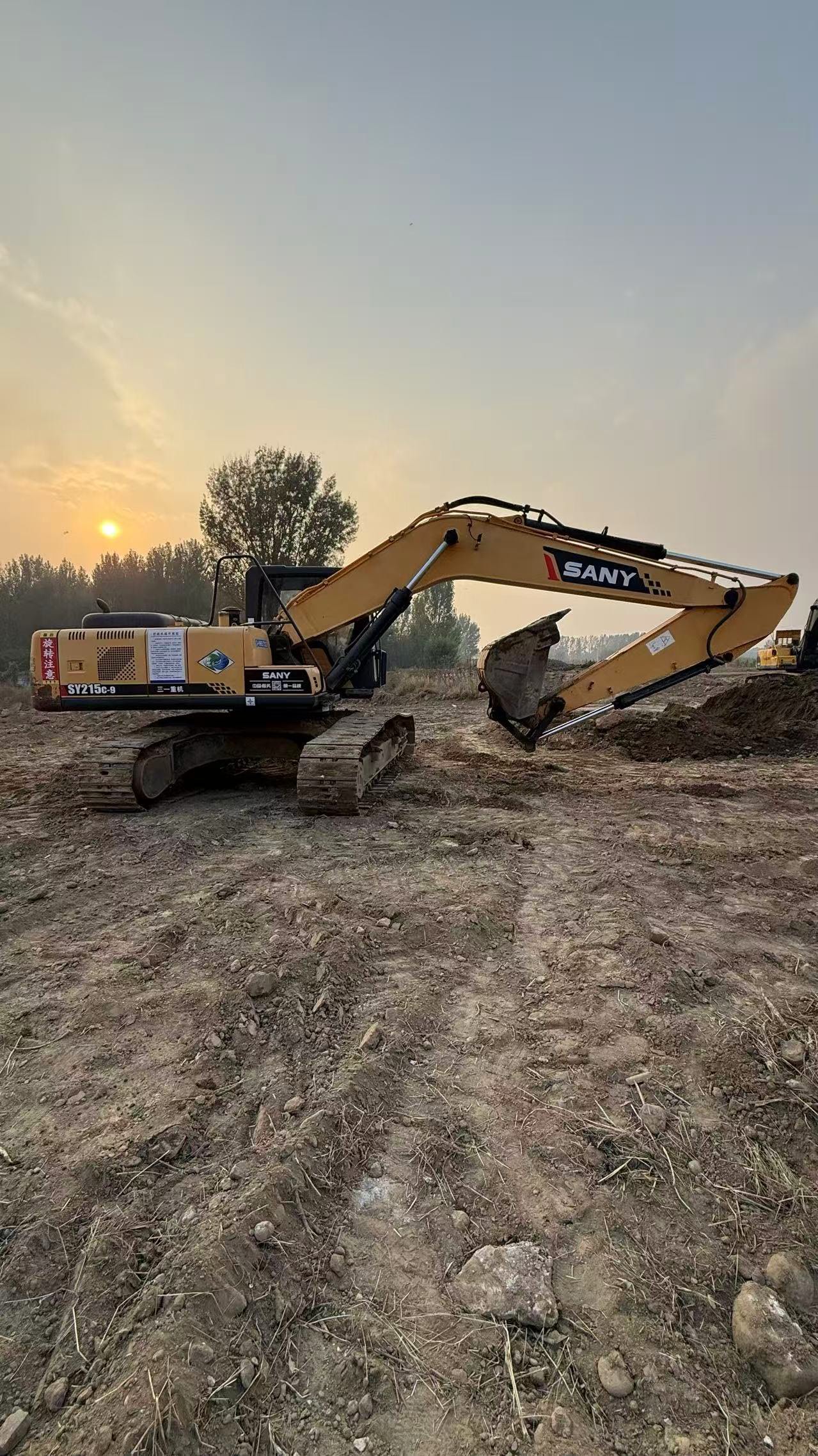 Buy Sany 215C-9 Used Excavator / 2