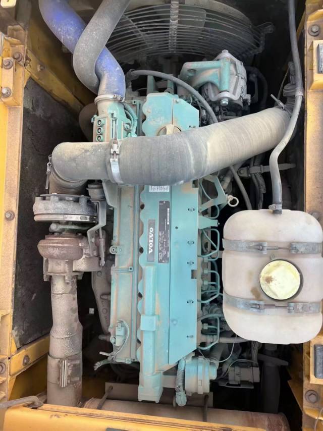 Buy Volvo 240BLC Used Excavator / 9