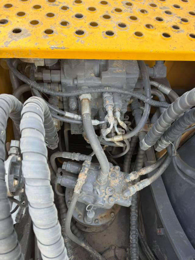 Buy Volvo 140BLC Used Excavator / 6