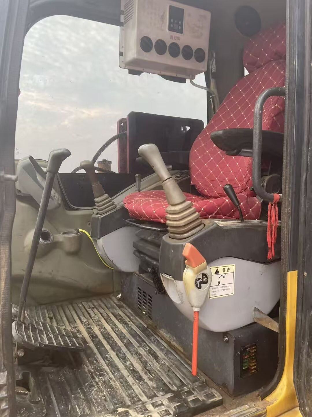 Buy XCMG XE60WA Used Excavator / 7
