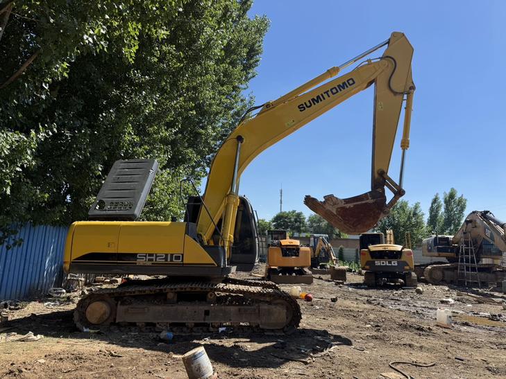 Buy Sumitomo 210A5 Used Excavator / 1