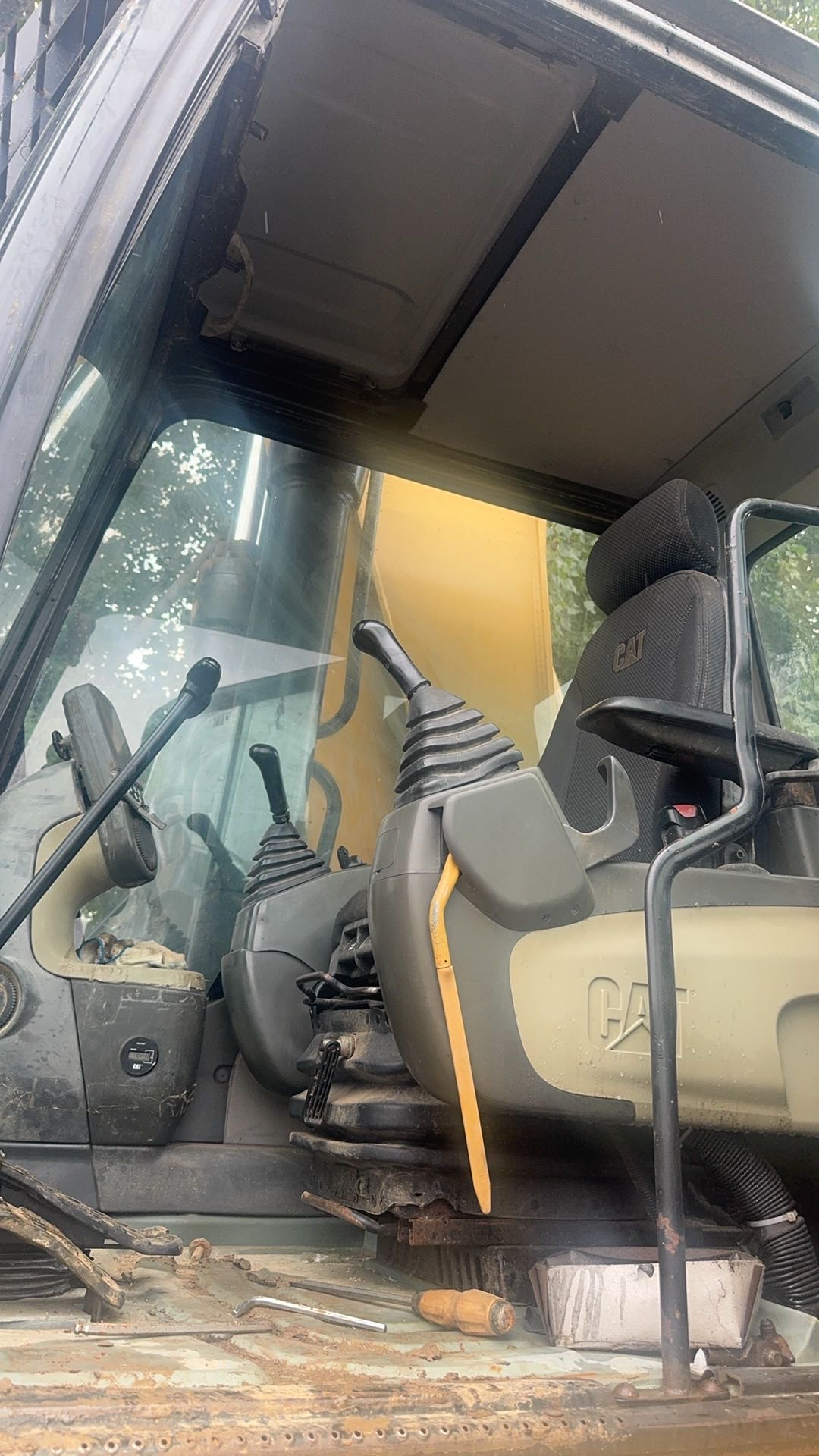 Buy Caterpillar 340D Used Excavator / 6