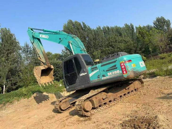 Buy Kobelco SK260LC-8 Used Excavator / 1
