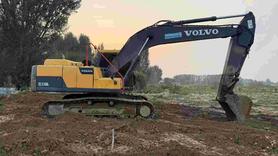 Buy Volvo 210D Used Excavator / 4 Buy Volvo 210D Used Excavator / 4
