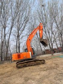 Buy Hitachi ZX210LCH Used Excavator / 2 Buy Hitachi ZX210LCH Used Excavator / 2