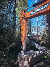 Buy Doosan 300LC-7 Used Excavator / 2 Buy Doosan 300LC-7 Used Excavator / 2