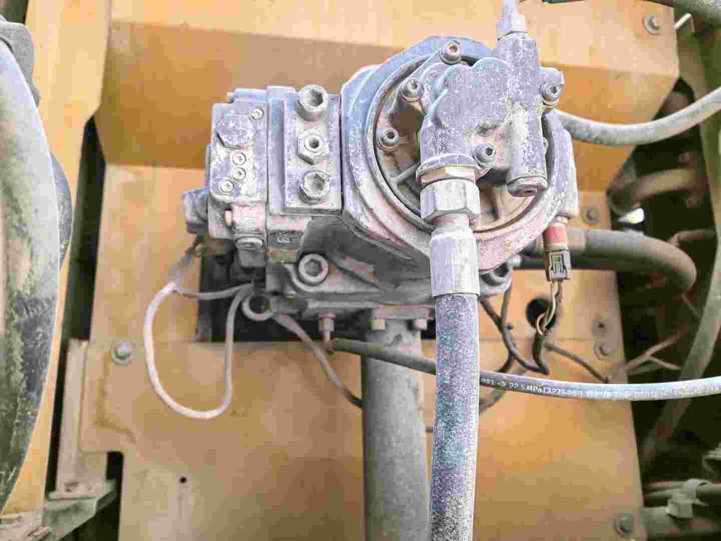 Buy Sany SY245H Used Excavator / 2