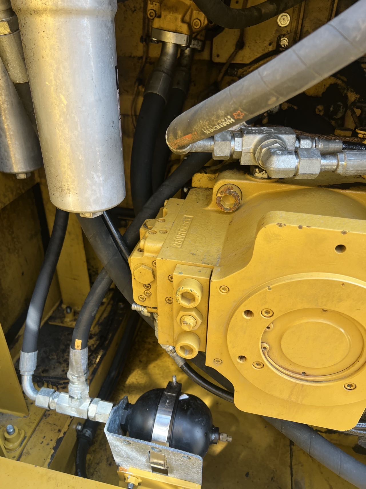 Buy Caterpillar CAT374 Used Excavator / 12
