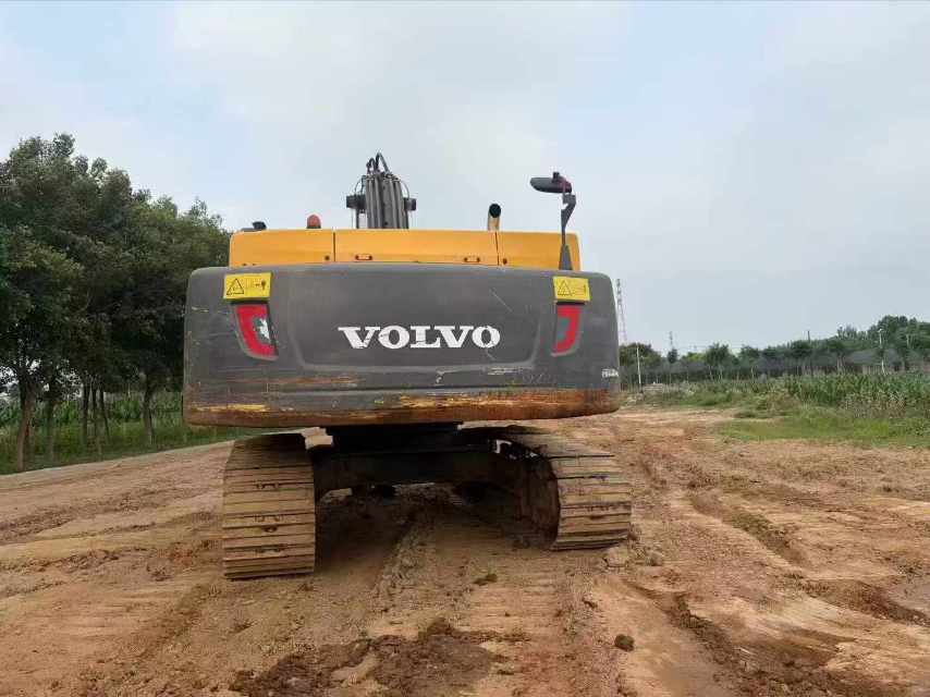 Buy Volvo EC250DL Used Excavator / 3
