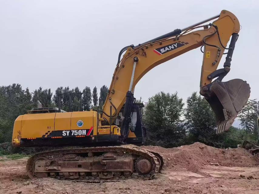 Buy Sany SY750H Used Excavator / 2