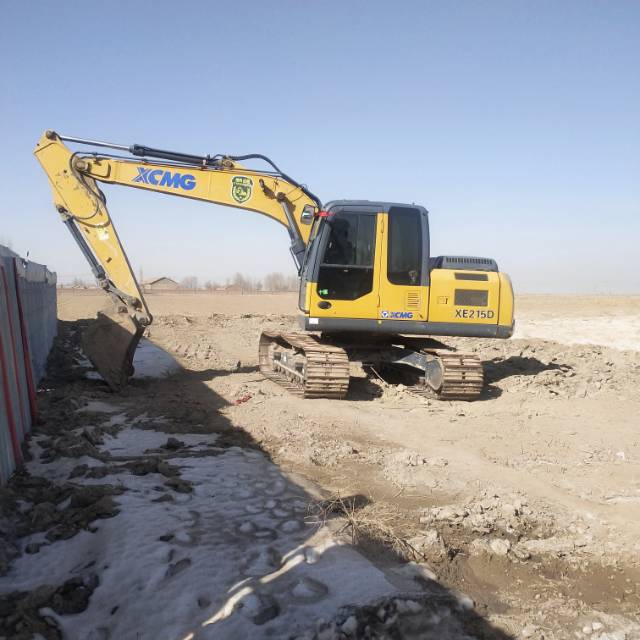 Buy XCMG 150D Used Excavator / 4