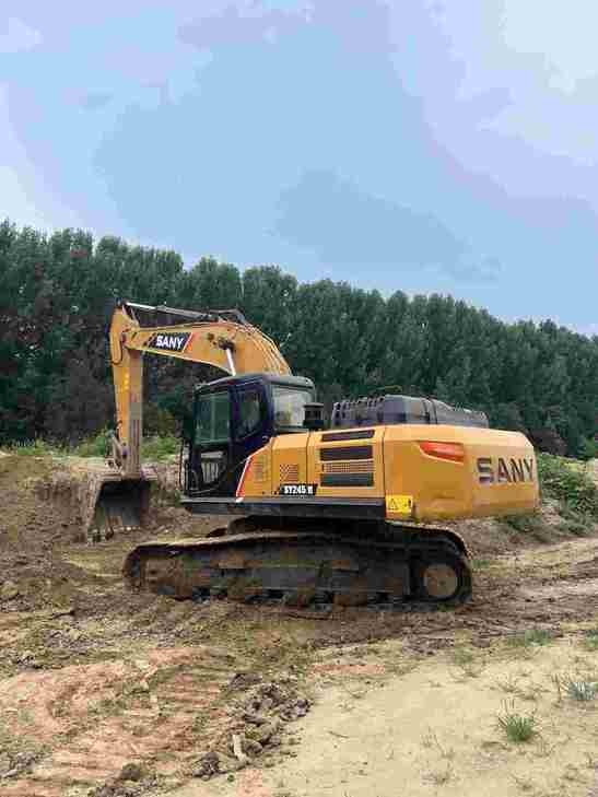 Buy Sany SY245H Used Excavator / 1