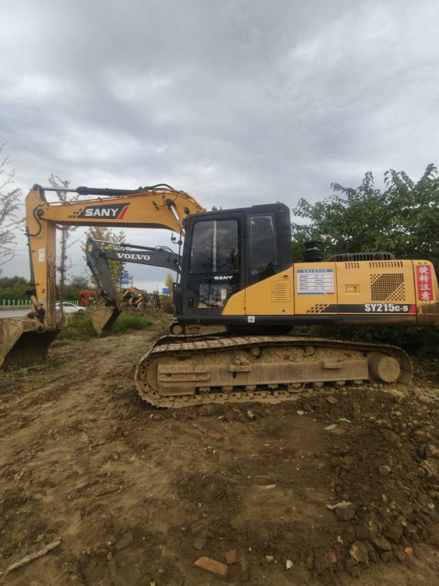Buy Sany SY215C Used Excavator / 4 Buy Sany SY215C Used Excavator / 4